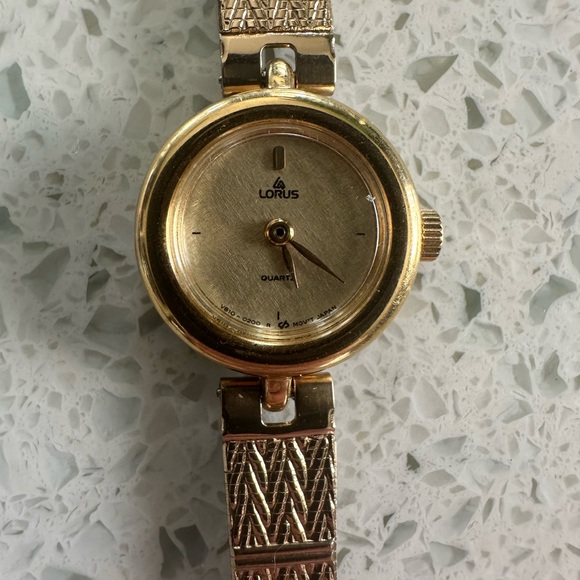 Vintage Gold Toned Lorus by Seiko Cocktail Watch Stainless Steel Back 1960's - Picture 4 of 11